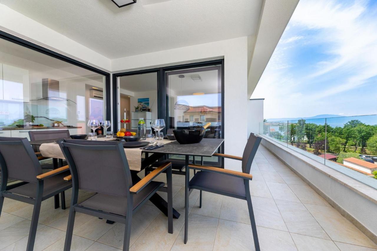 Casa Bella Apartment Малинска Екстериор снимка