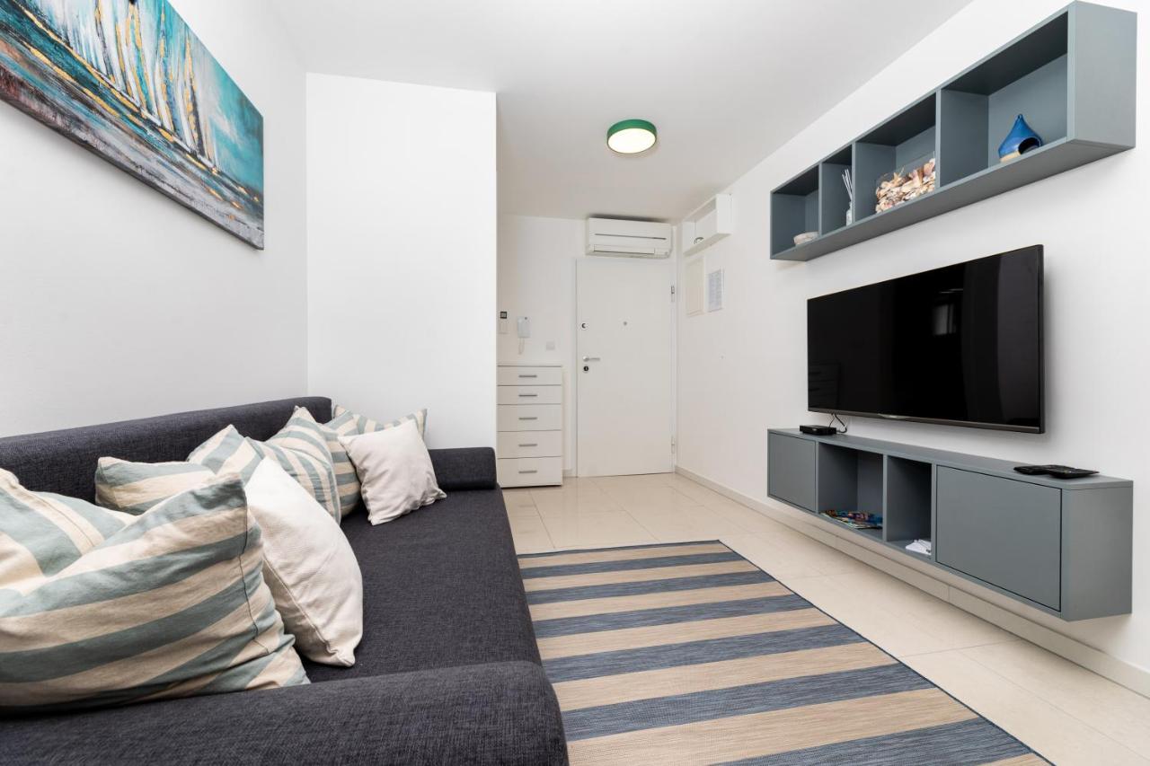 Casa Bella Apartment Малинска Екстериор снимка