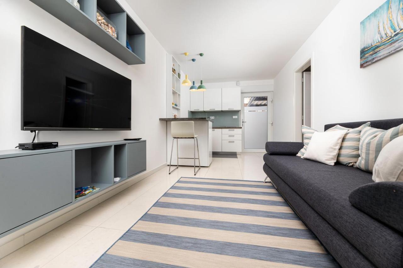 Casa Bella Apartment Малинска Екстериор снимка